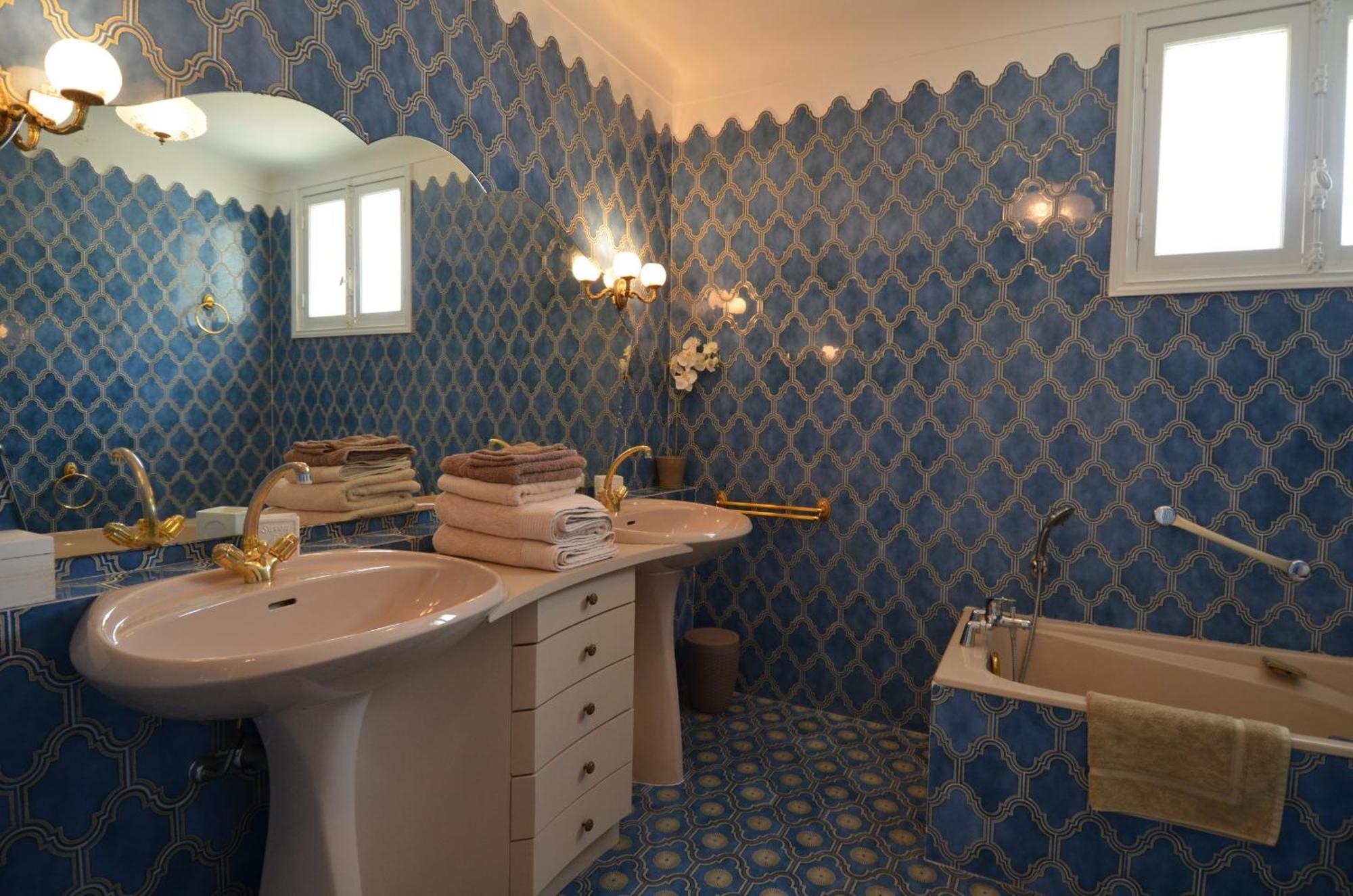 Parc Louisa - Appartement D'Epoque Avec Jardin Et Parking 4 Personnes Le Port De Nice Dış mekan fotoğraf